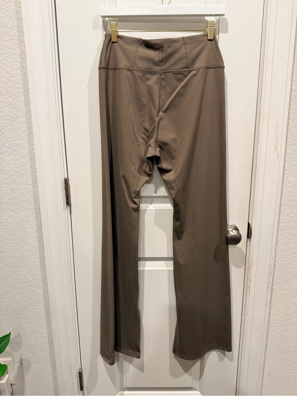 Spiritual Gangster High Rise Flare Yoga Pants Taupe Size L Split Hem - Picture 2 of 5